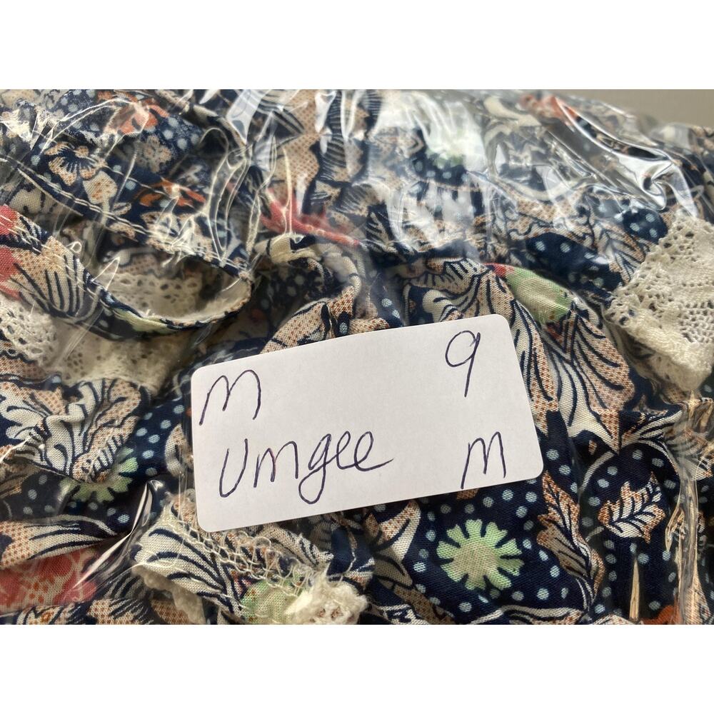 Umgee Boho Flyaway Tie Front Top Medium Floral Crochet Lace Babydoll Festival - Picture 12 of 12